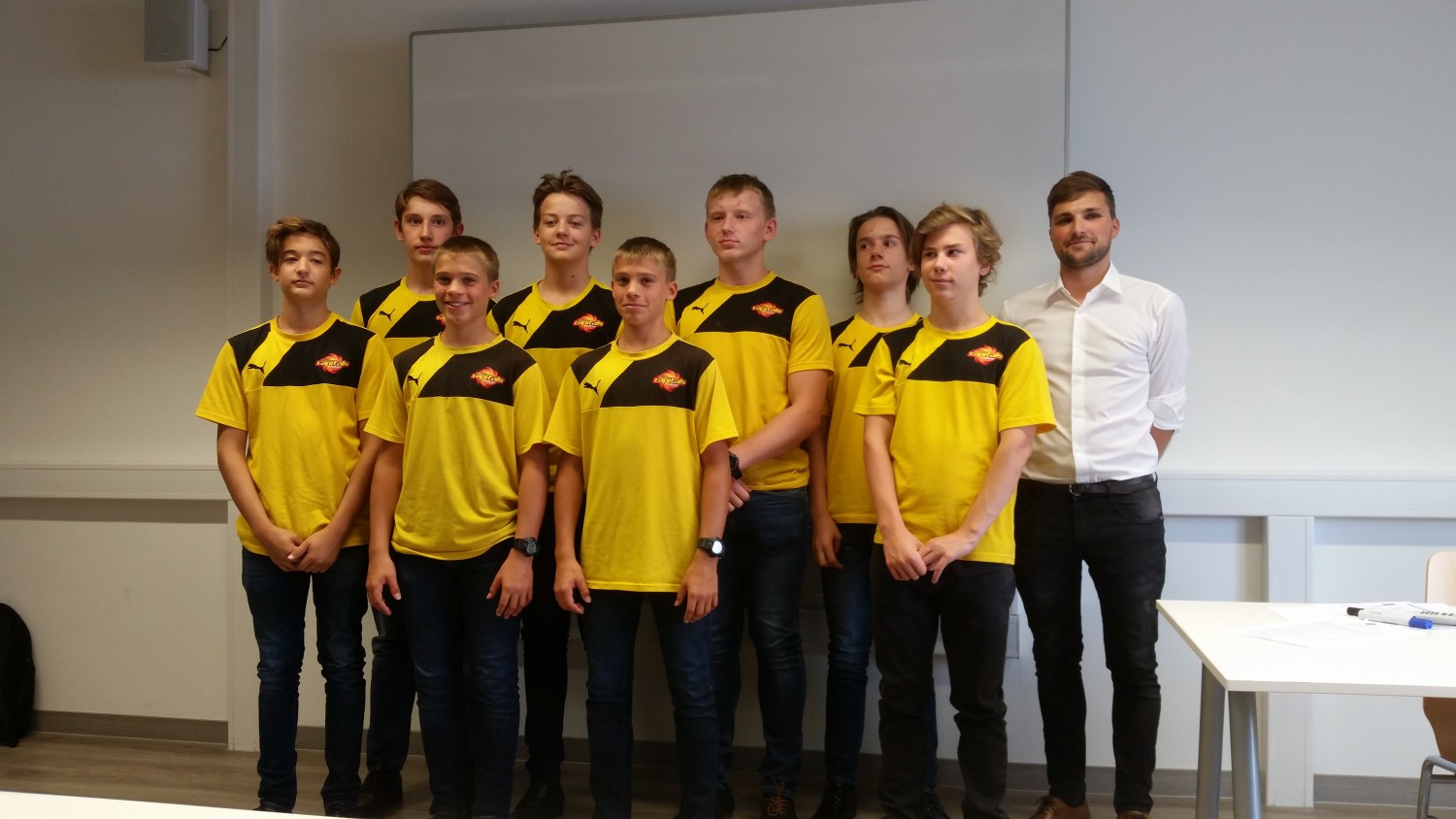 Widhalm Twins Lorenz und Leon Widhalm Downhill & Eishockey Vienna